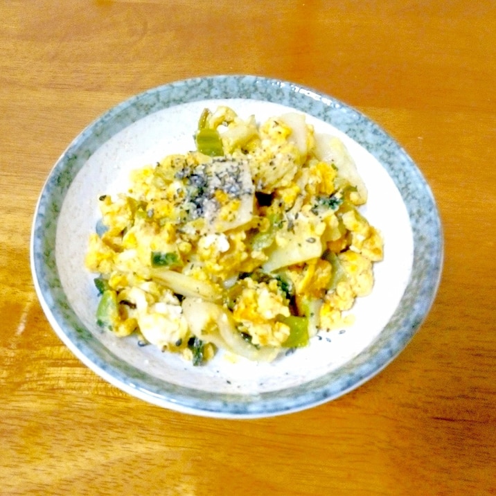 高菜漬けと白菜漬けの卵炒め